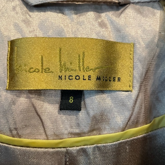 Nicole Miller Womens Trench Coat Beige shimmer. Zip Up Belted Size 8 - Picture 3 of 5